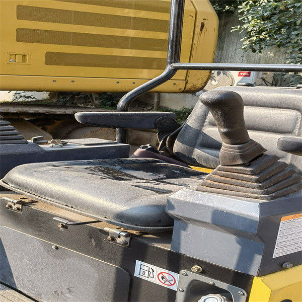 Prêt pour le travail et expérimenté utilisé japonais komatsu pc 15 MR en bon état