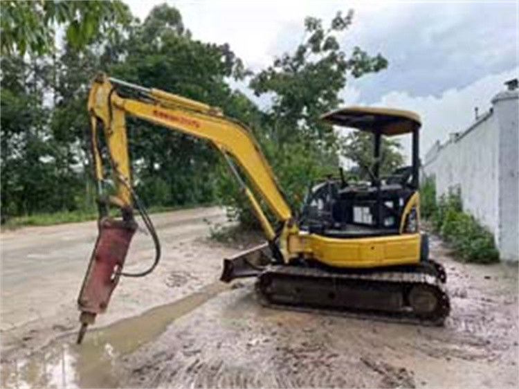 3 tonnes d'excavateur à rampe de haute qualité japonais Komatsu pc 30 MR avec moins de temps de travail