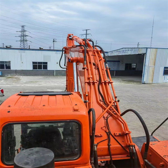 Excavateur d'occasion de 29 tonnes et expérimenté, importé de Corée, en bon état.