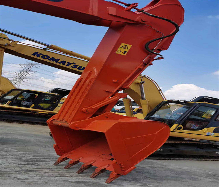 Excavateur d'occasion de 29 tonnes et expérimenté, importé de Corée, en bon état.
