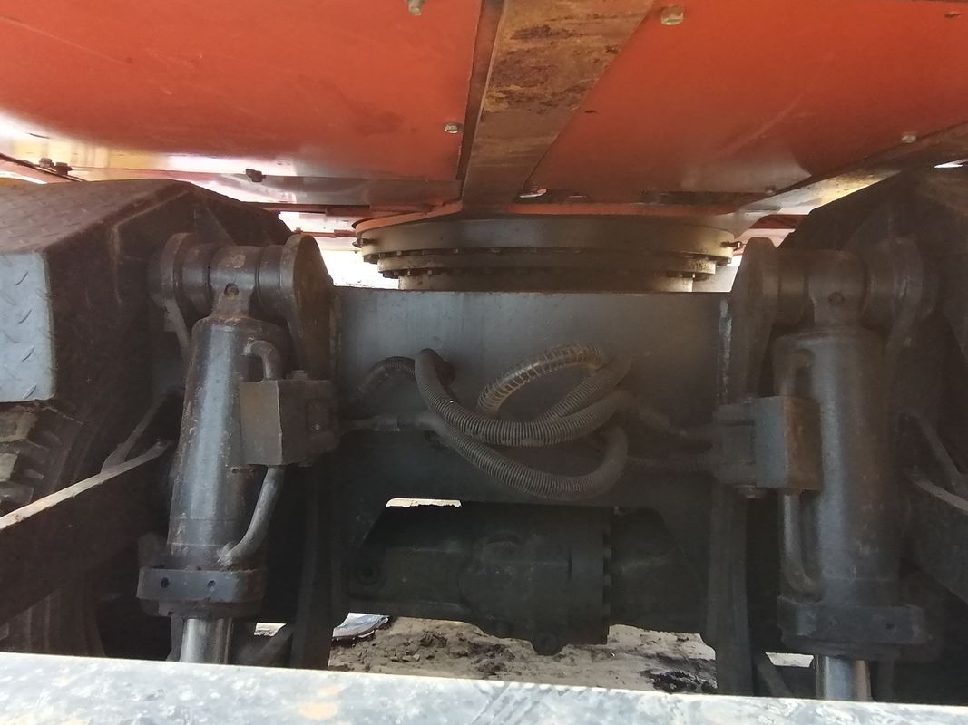 Prêt pour le travail et expérimenté utilisés Corée Excavateur DH150W-7 utilisé en bon état