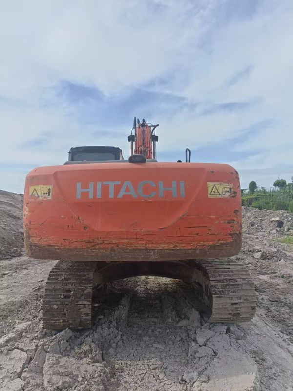 Excavateur d'occasion de 21 tonnes et expérimenté, importé de Corée, Hitachi 210-5G