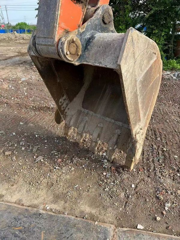 20 tonnes d'excavatrice utilisée prête pour le travail et expérimentée utilisée Corée importée Hitachi 200-5A en bon état