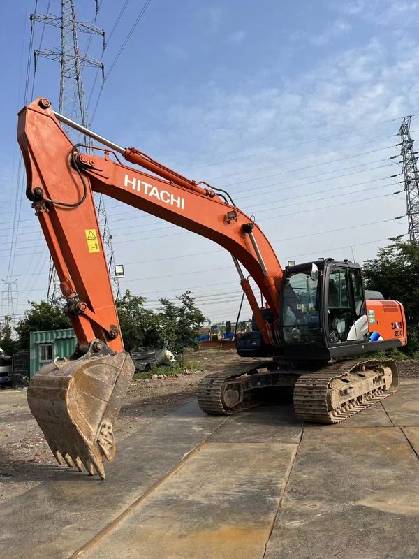 20 tonnes d'excavatrice utilisée prête pour le travail et expérimentée utilisée Corée importée Hitachi 200-5A en bon état