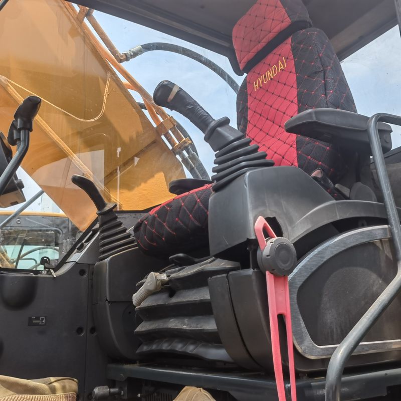 30 tonnes prêtes à l'emploi et expérimentées Usées Corée Importées Hyundai DH305LC-9