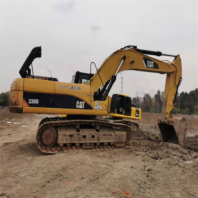 36 tonnes, presque neuve, importée du Japon