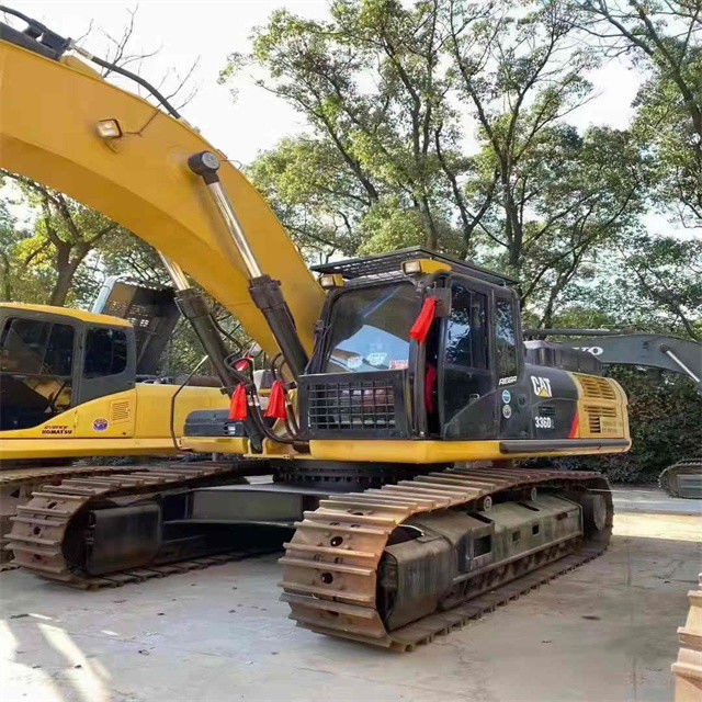 36 tonnes, presque neuve, importée du Japon