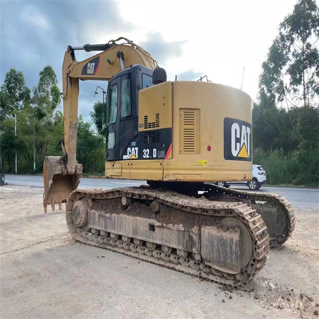 34.7 tonnes prêtes à l'emploi et expérimentées utilisées Japon Caterpillar 328 D en bon état
