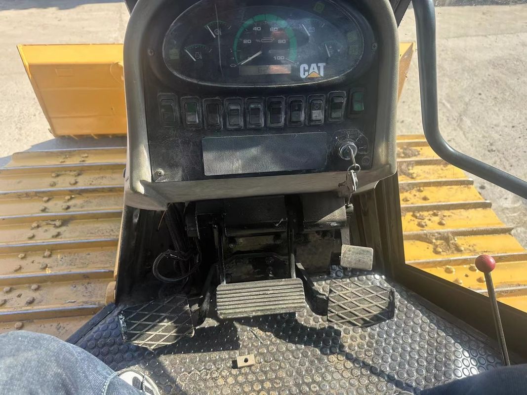 Cat Caterpillar D5k Lgp Cat D5k Dozer largeur de lame avant 4,262m Dozer d'occasion