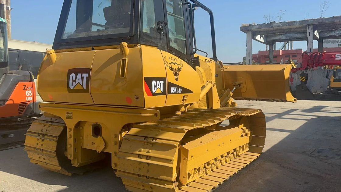 Cat Caterpillar D5k Lgp Cat D5k Dozer largeur de lame avant 4,262m Dozer d'occasion
