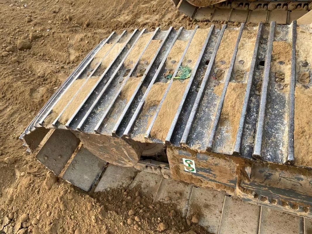 La Suède a importé une excavatrice à chenille Volvo EC140BL de haute qualité, presque neuve et prête à 100%