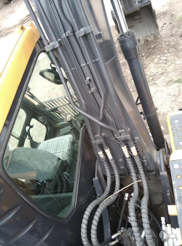 La Suède a importé une excavatrice volvo EC140DL de haute qualité, presque neuve et prête à 100%.