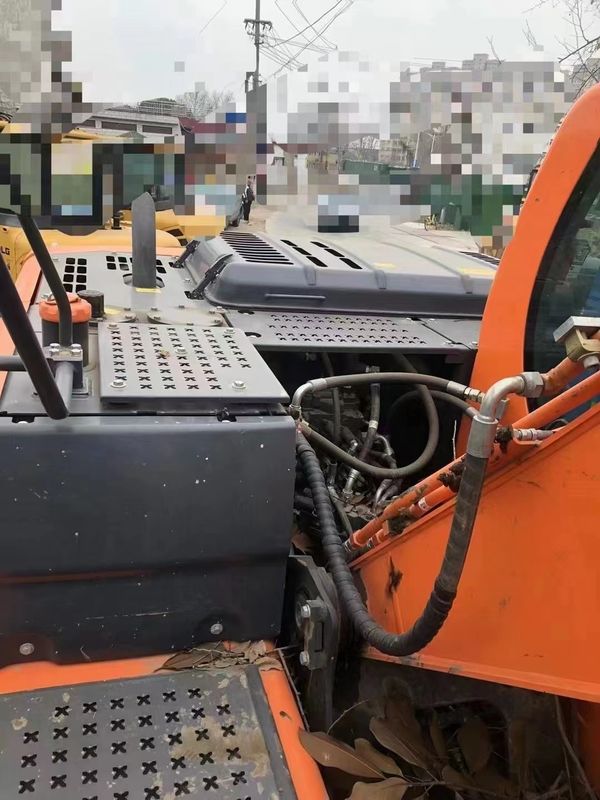 La Corée a importé 90% de la nouvelle excavatrice à roues usagées Doosan DX 140W de haute qualité et de meilleures performances pour la vente