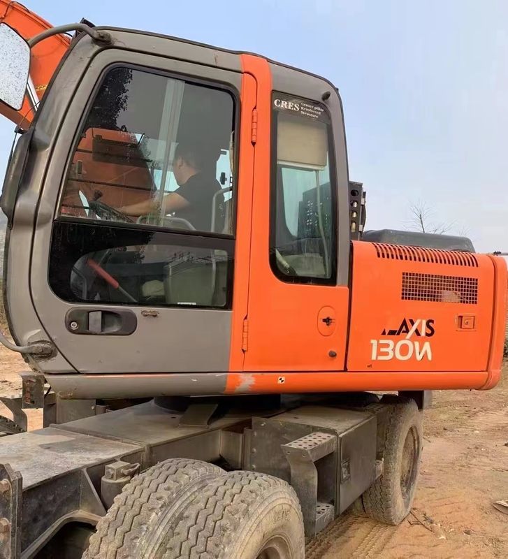 Le Japon a importé 90% de la nouvelle excavatrice à roues usées Hitachi ZX 130W de haute qualité et de meilleures performances pour la vente