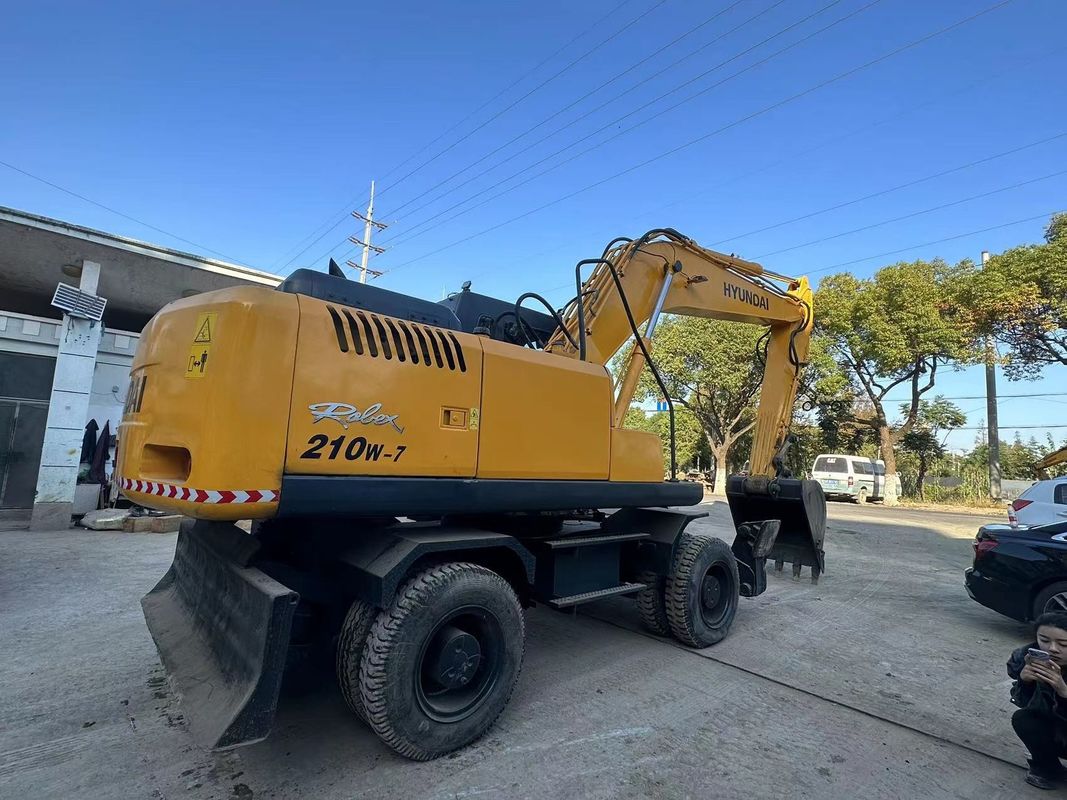 21.2 tonnes Hyundai 210W-7 Excavateur à roues usagées
