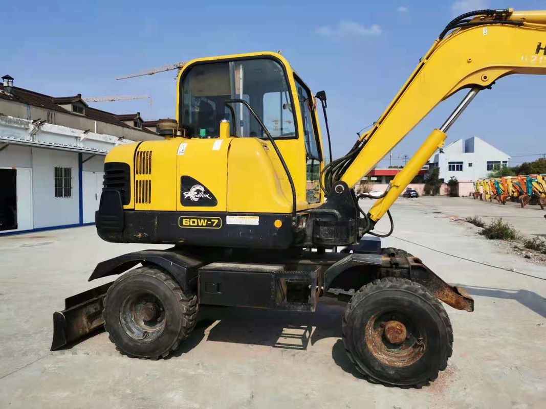 6 tonnes prêtes à l'emploi Excavateur à roues d'occasion Hyundai R60-7 importé de Corée
