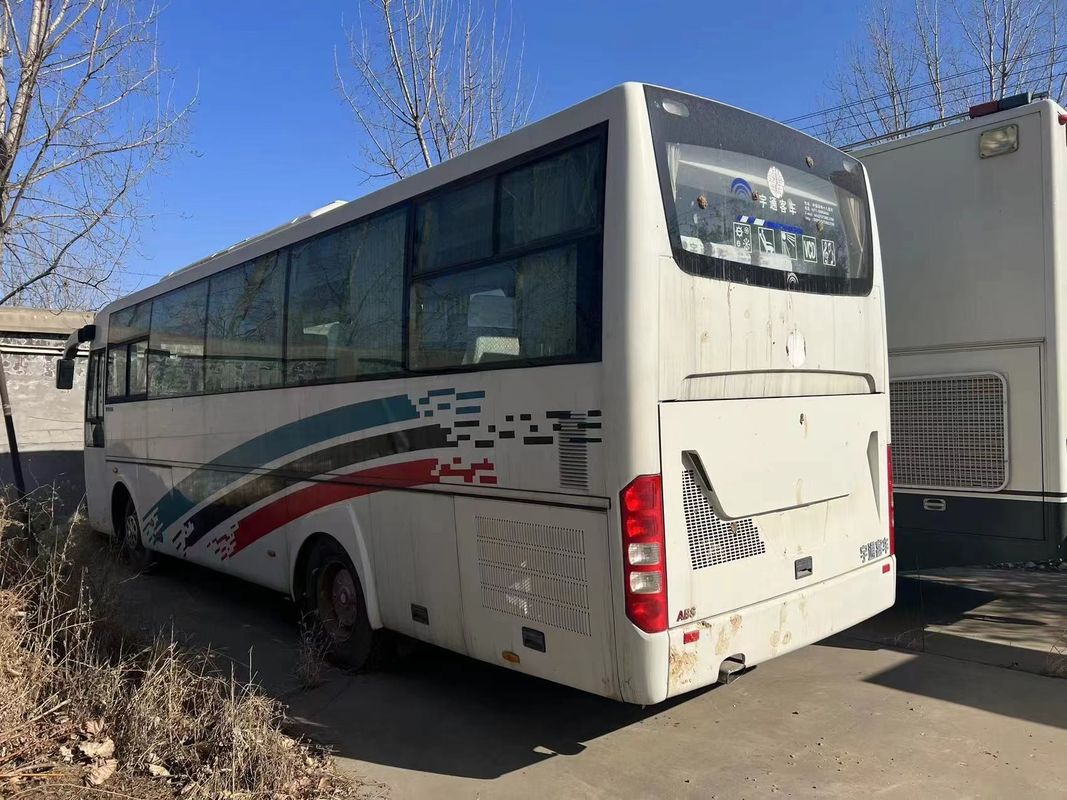 Autobus d'occasion de 40 places de haute qualité fabriqué en Chine Autobus YuTong avec une garantie d'un an