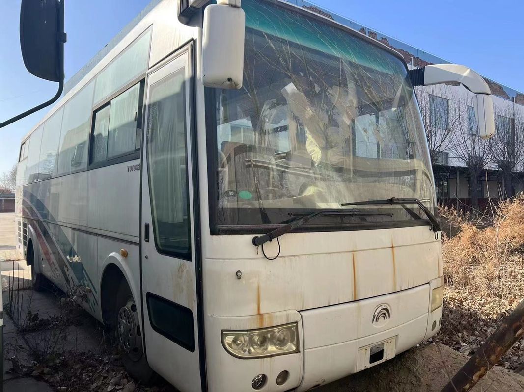 Autobus d'occasion de 40 places de haute qualité fabriqué en Chine Autobus YuTong avec une garantie d'un an