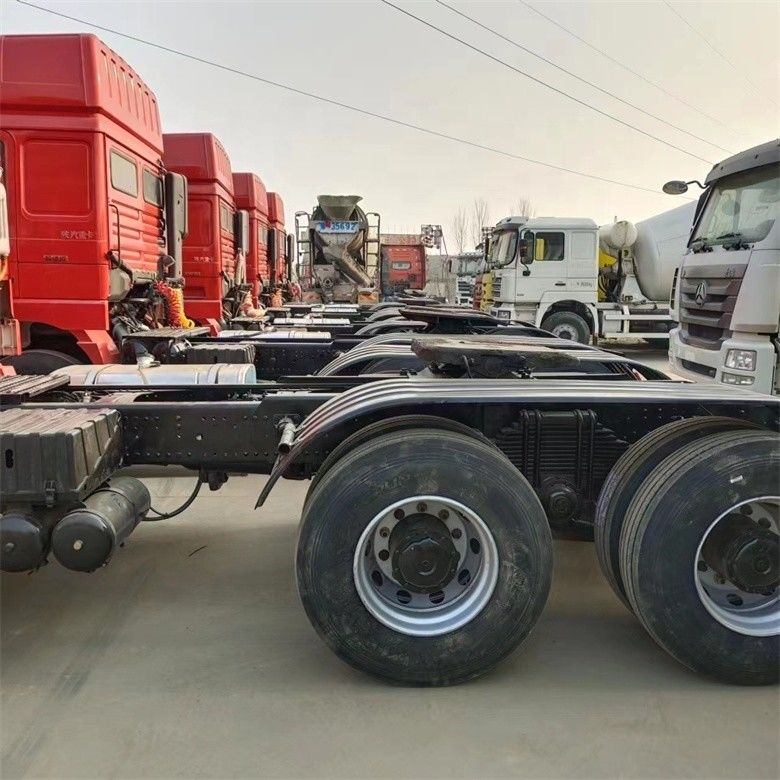 6*4 Shacman Tracteur de camion d'occasion avec système électronique de contrôle de la stabilité et écran tactile