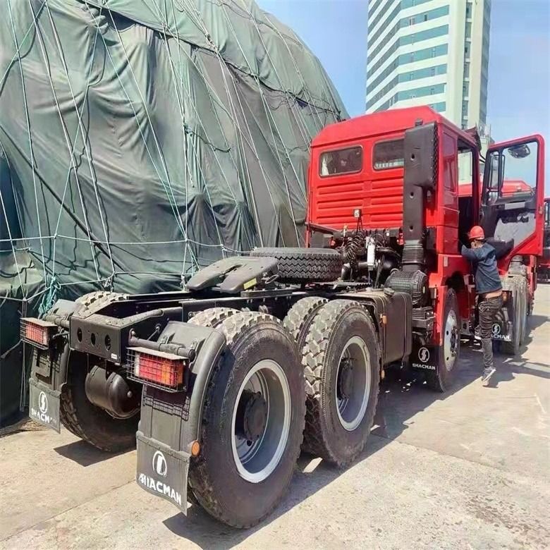 Shacman / FAW / Shacman / Beiben / Sinotruck Howo utilisé LHD et RHD tête de tracteur à rangée unique 6x4