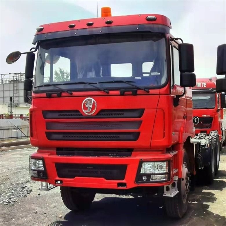 Shacman / FAW / Shacman / Beiben / Sinotruck Howo utilisé LHD et RHD tête de tracteur à rangée unique 6x4