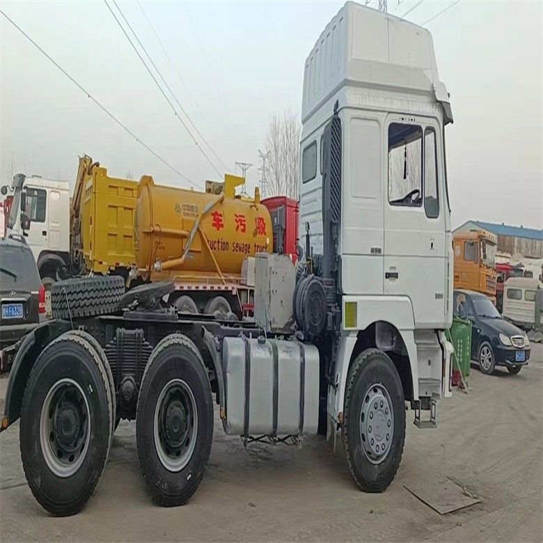 Shacman 6 X 4 ADE X3000 d'occasion avec siège du conducteur normal et boîte de vitesses manuelle