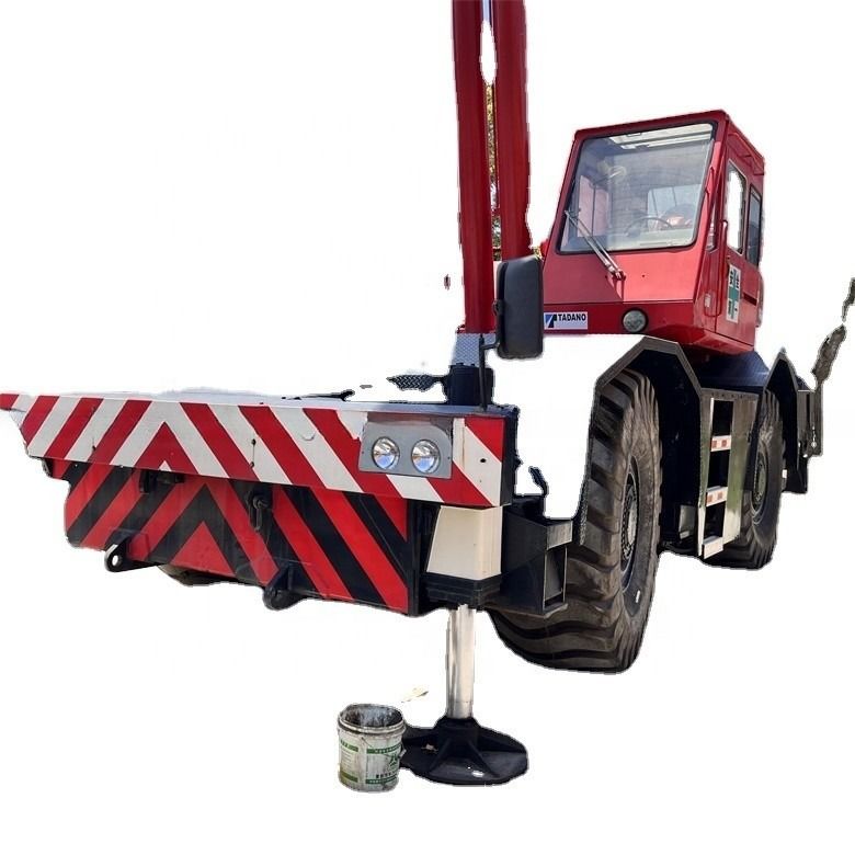 139.8kw Puissance brute Tadano TR-500EX Grue d'occasion avec une capacité de 50 tonnes et une capacité de carburant de 250L