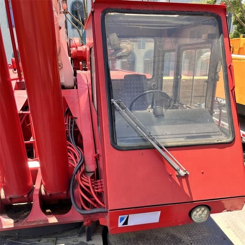 139.8kw Puissance brute Tadano TR-500EX Grue d'occasion avec une capacité de 50 tonnes et une capacité de carburant de 250L