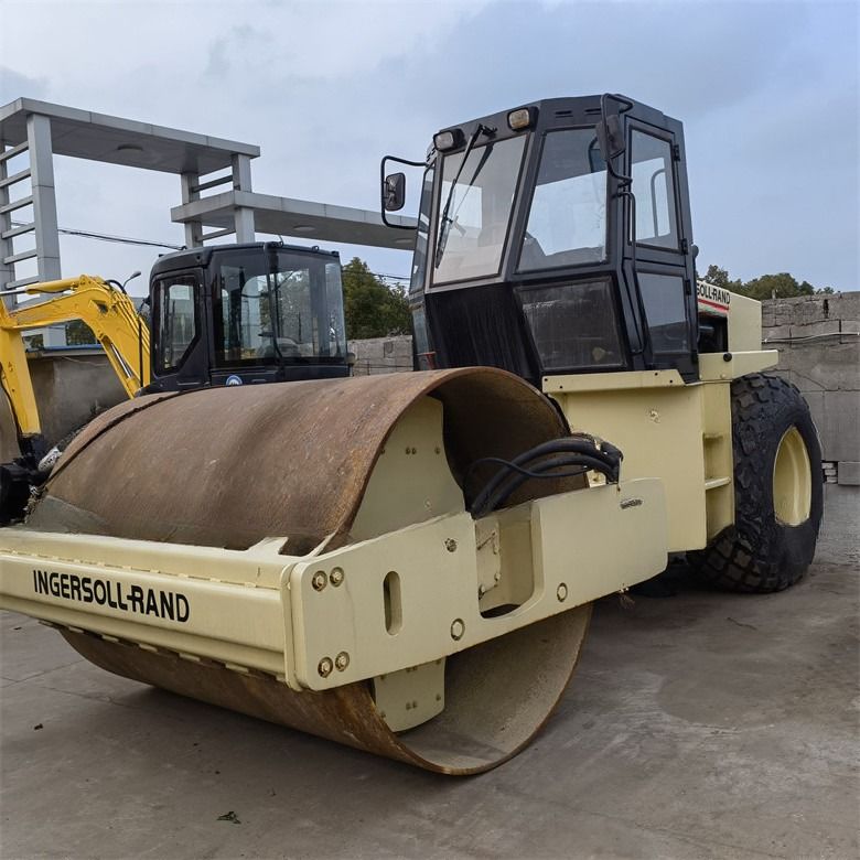 Amérique Importé Ingersoll-Rand SD100 Machinerie routière d'occasion Roller à tambour unique