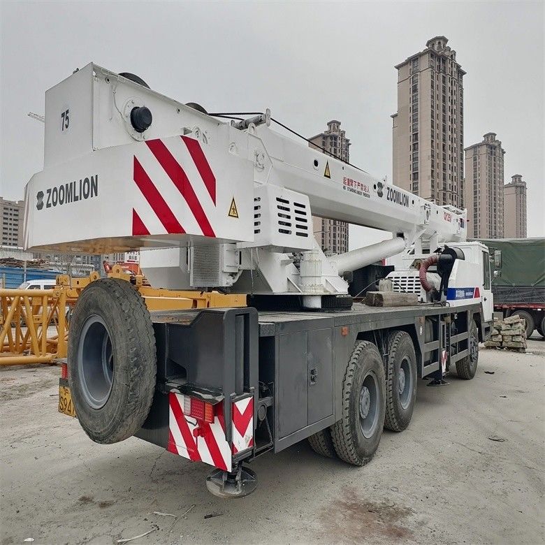 30 tonnes 25 tonnes grue Zoomlion d'occasion en excellent état pour une vente au détail abordable