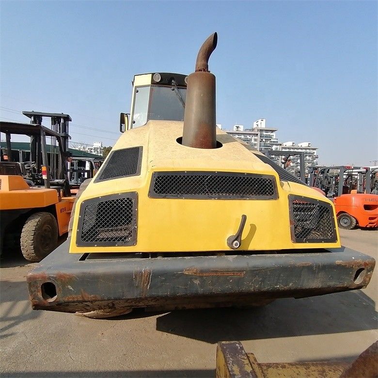 Grande popularité jouie par BW 226DH-4 Compactor Bomag avec 2000-2100 heures de travail