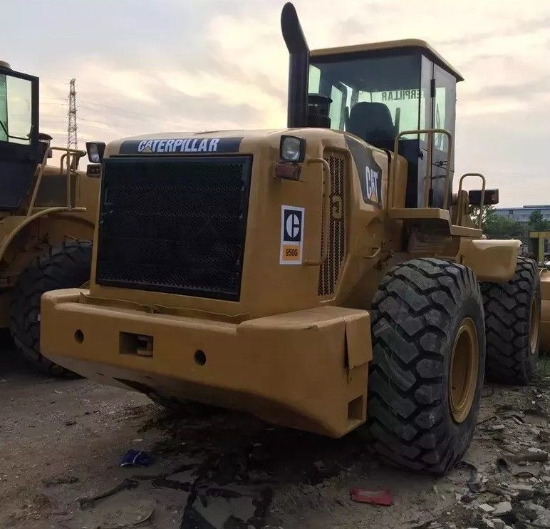 Déchargement du log 5 tonnes d'occasion Japon Caterpillar 950G chargeur d'occasion Cat 950 chargeur manuel à roues
