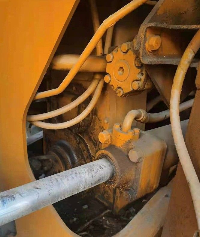 Chargeur Cat 966D de seconde main japonais en bon état pour les travaux lourds