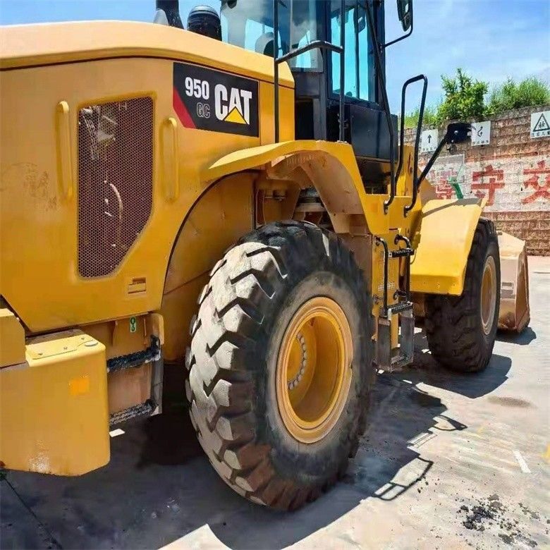 Le couple maximal de 1099 Nm pour le chargeur à roues CAT 950GC 950 de 2018 Caterpillar destiné aux marchés nationaux