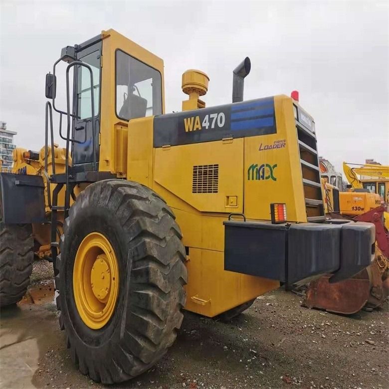 Chargeur Komatsu WA470-3 à charge nominale de 7 tonnes et cylindrée de 11 litres du Japon