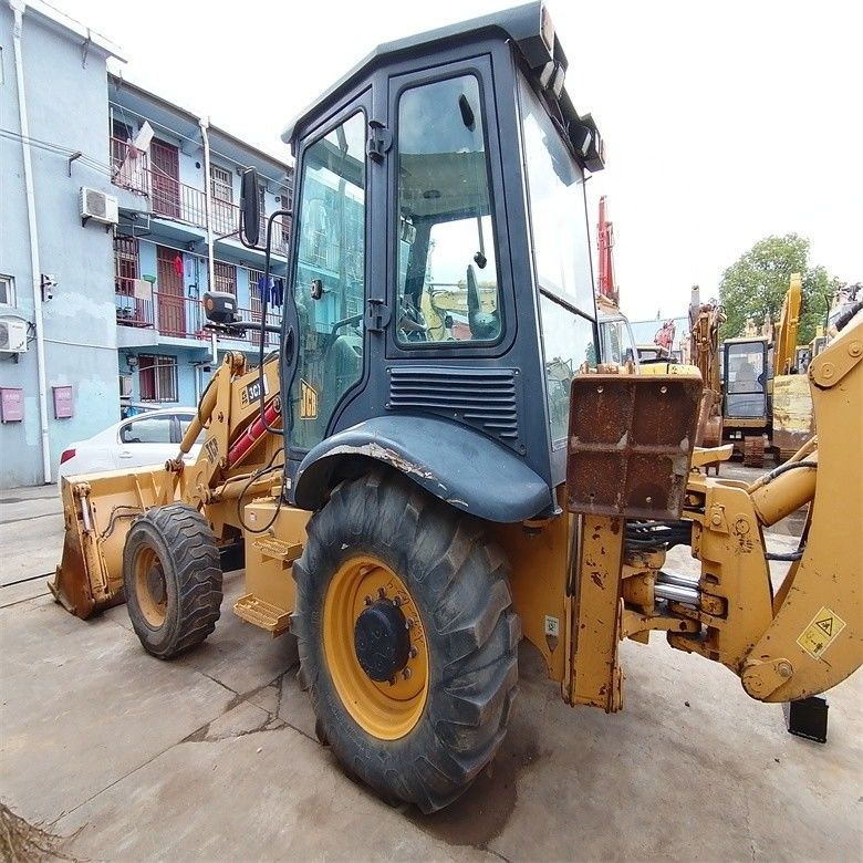 Pompes hydrauliques d'origine JCB 3CX chargée à l'excavatrice 6.07 tonnes Charge nominale en bon état