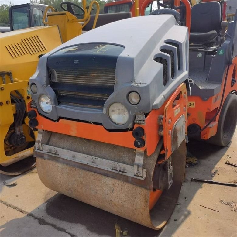 2.5 tonnes Compacteur à rouleaux Hamm utilisé HD35VT en couleur d'origine avec une force d'excitation de 28KN