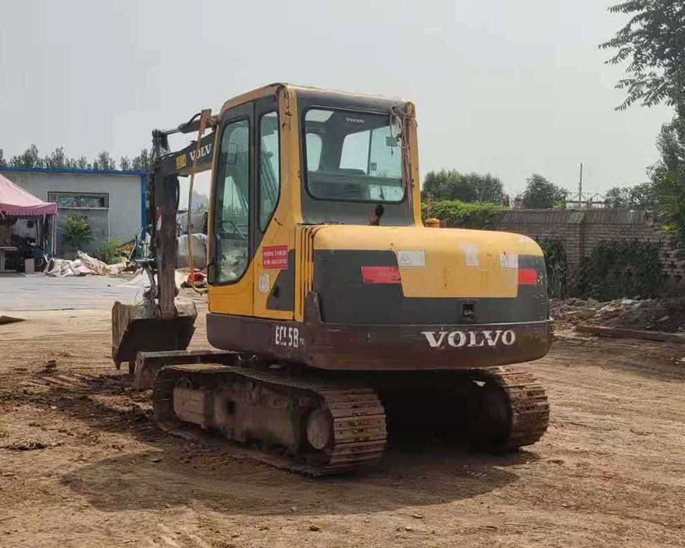 La Suède a importé une excavatrice à rampe Volvo EC55B PRO de haute qualité presque neuve.