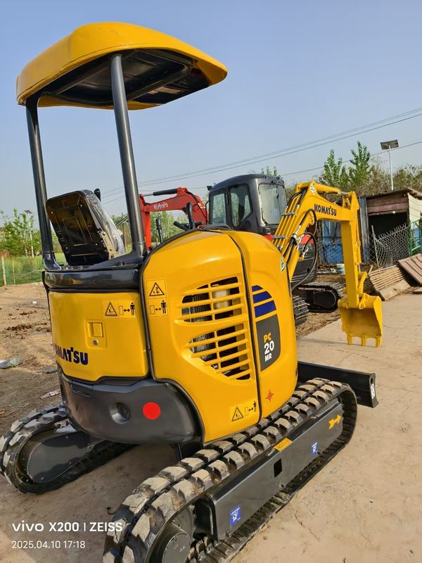 2 tonnes de certifié utilisé Komatsu PC20MR Crawler Excavator Machine presque neuve à vendre