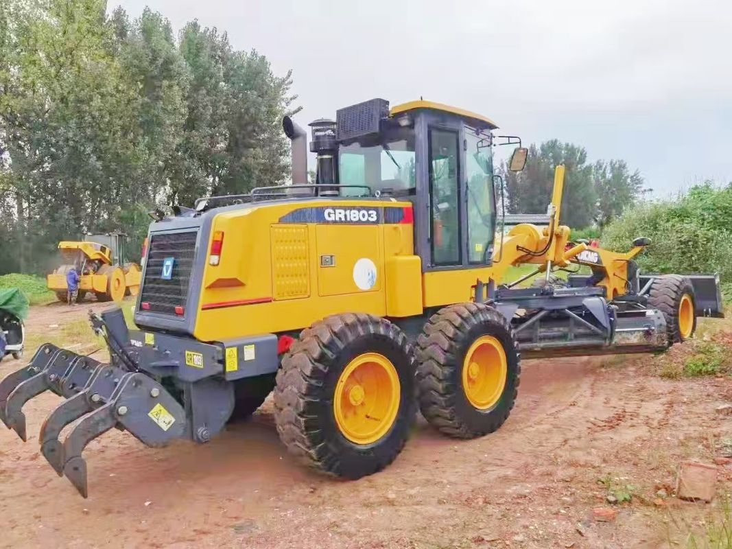 XCMG GR1803 est une marque de moteur d'occasion de haute qualité à prix abordable exportée de Chine.