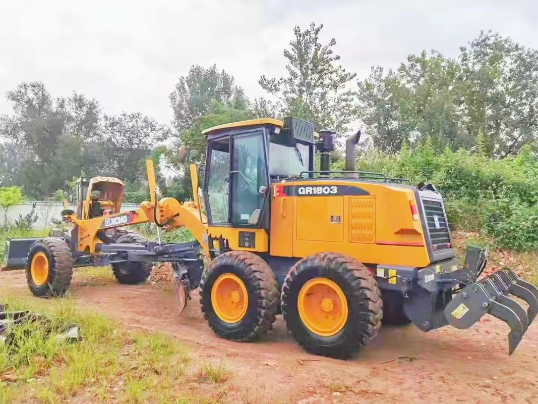 XCMG GR1803 est une marque de moteur d'occasion de haute qualité à prix abordable exportée de Chine.