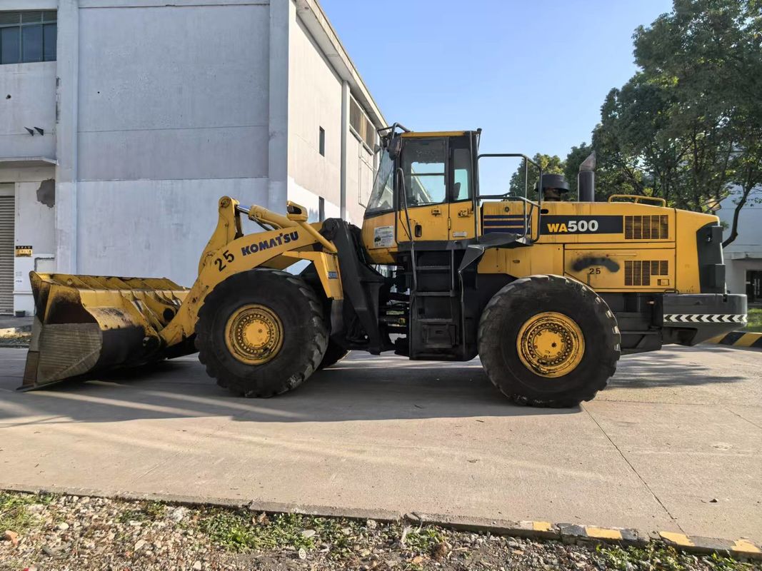 Chargeur à roues d'occasion Komatsu WA500-6 Chargeur avant lourd exporté de Chine