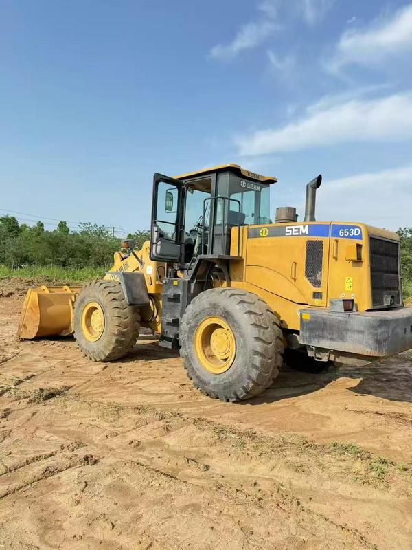 Chargeur à roues SEM653D d'occasion de 5 tonnes à vendre