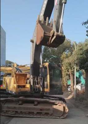 La Suède a importé une excavatrice à chenilles Volvo EC240 de haute qualité presque neuve.