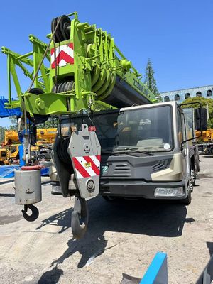 Une grue de camion Zoomlion ZLJ5419JQZ50V pour 50 tonnes presque nouvelle exportation mondiale