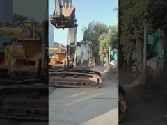 La Suède a importé une pelle excavatrice à chenilles Volvo 240 de haute qualité, d'occasion, presque neuve.