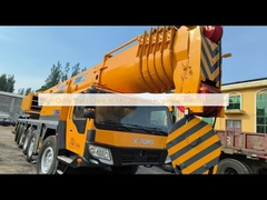 Une grue d'usage de haute qualité XCMG de 200 tonnes en bon état à vendre
